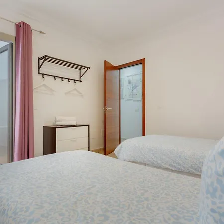 Rolycar 102 Апартаменты