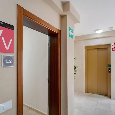 Lägenhet Rolycar 102 *