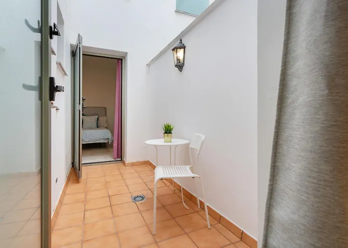 Rolycar 102 * Icod De Los Vinos